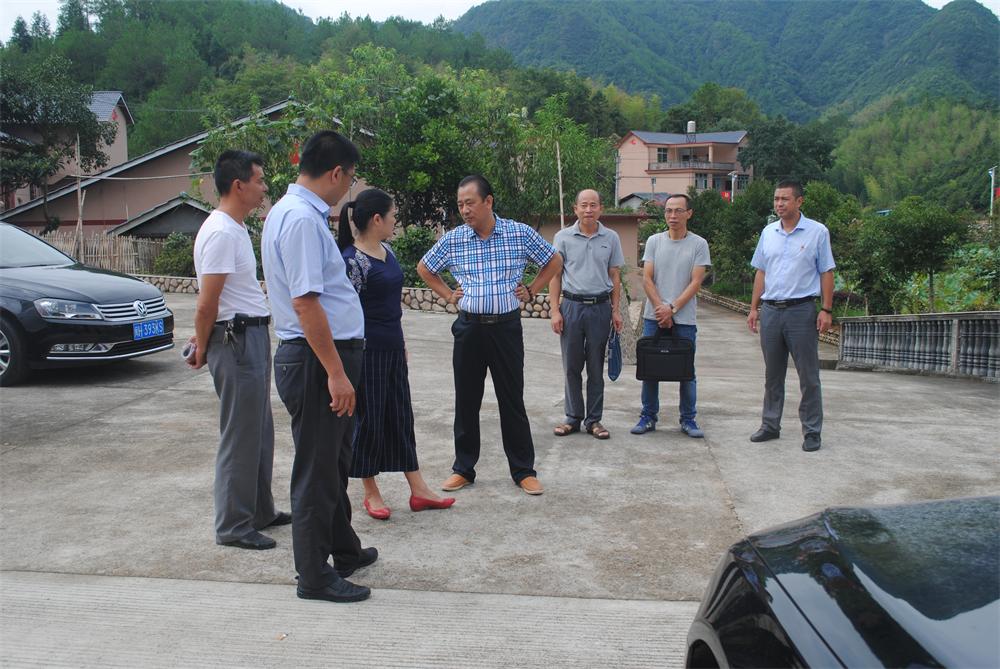 福建易順建筑工程有限公司“互動(dòng)聯(lián)動(dòng)、掛鉤幫扶”招沙甲村貧困戶捐贈(zèng)儀式