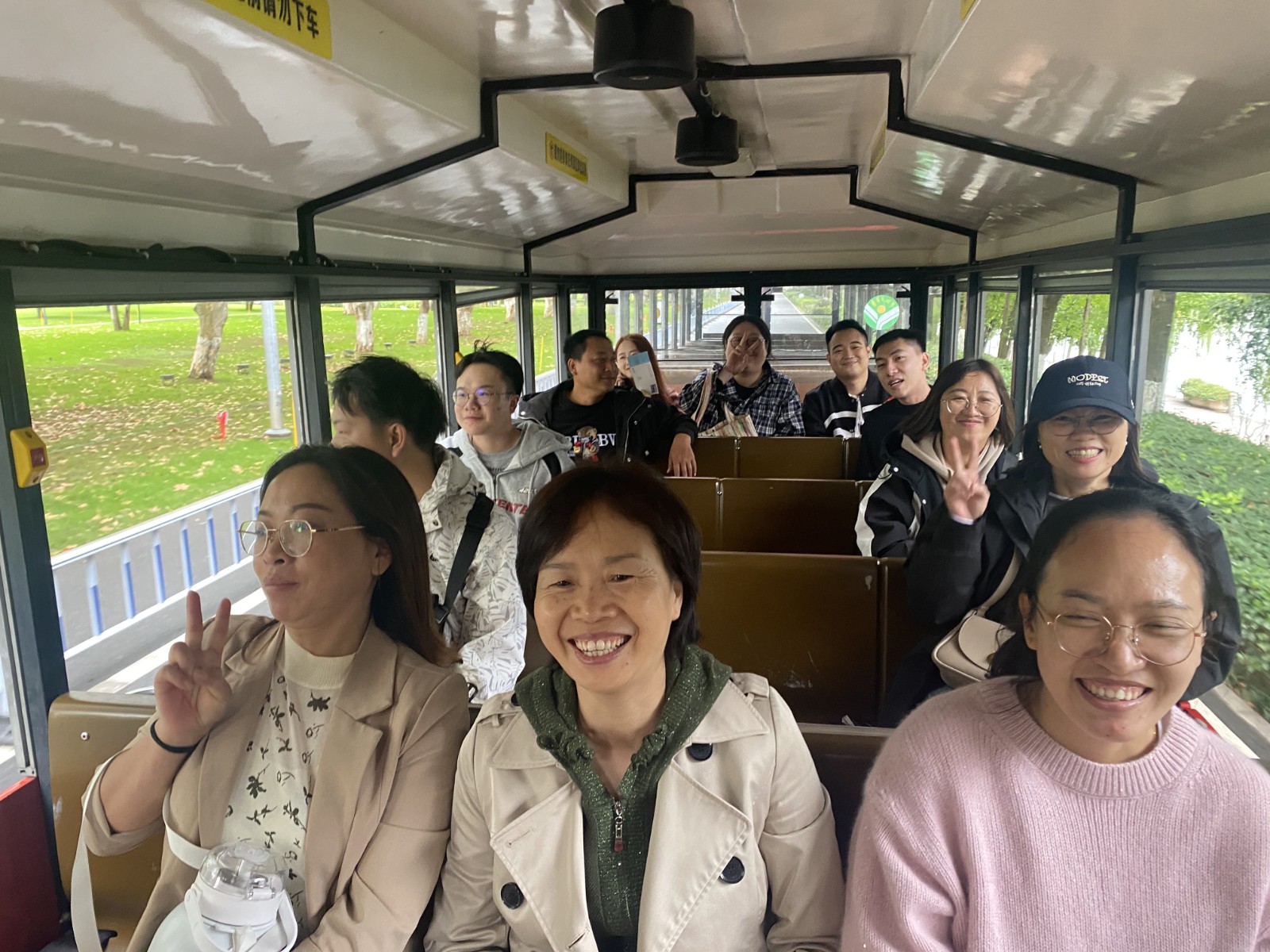 易順建工集團(tuán)有限公司5天湖南團(tuán)建旅行圓滿結(jié)束！